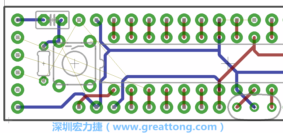 4.1. 把剩下的元件移動到電路板工作區(qū)上。