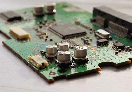 PCB制板工藝中的過孔塞油是什么意思？